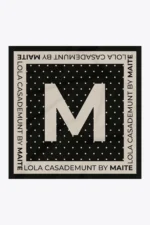Polka dot print scarf with large M