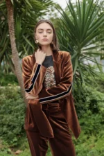 Velvet blazer with sleeve detail brown - Image 6