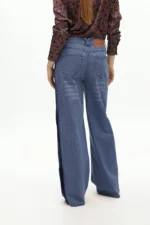 Jeans with velvet side details - Image 2