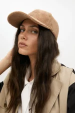 LC logo corduroy visor beige - Image 5