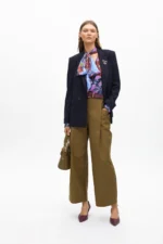 Blouse with bow floral - Image 6