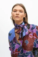 Blouse with bow floral - Image 5
