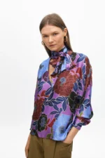 Blouse with bow floral