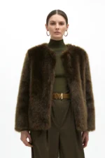 Short fuzzy coat - Image 6