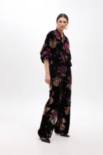 Straight fit devoré velvet trousers with a floral print - Image 2