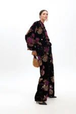 Straight fit devoré velvet trousers with a floral print