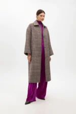 Plaid cloth coat