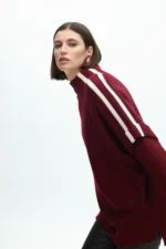 Sweater with contrast sleeve details bordeaux - Image 4