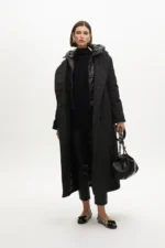 Sweater with contrast sleeve details black - Image 6