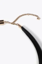 Faux leather strappy belt with oval logo black - Image 2