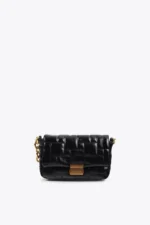 Quilted personalised crossbody bag with automatic closure