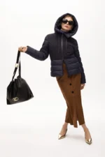 Short contrast fitted puffer anorak navy - Image 3