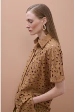 Oversized short sleeved shirt with perforated detailing Camel - Image 4