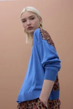 Printed Back Sweater - Image 7