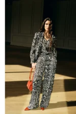 Fluid Printed Blazer - Image 6