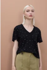 V-neck Studded T-shirt - Image 4