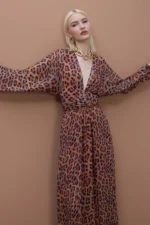 Wide sleeve long printed dress with adjustable belt - Image 3