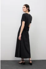 Elastic Midi Dress with Short Sleeves and Ruched Waist - Image 2