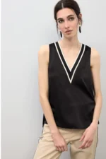 V-neck Knit Top Black - Image 3