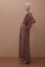 Wide sleeve long printed dress with adjustable belt - Image 4